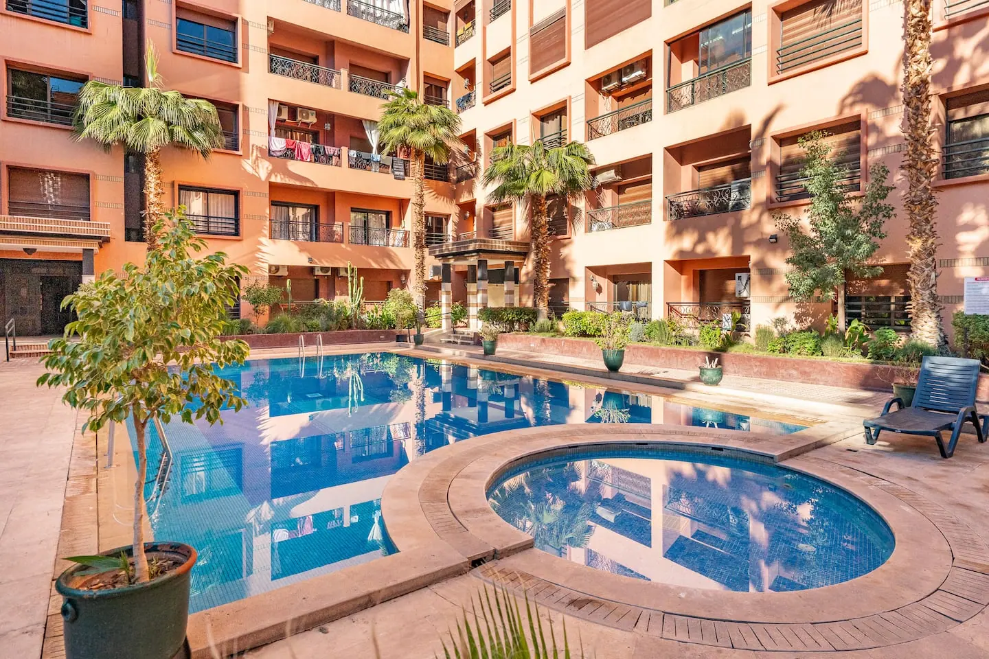 Cocon Ocre (piscine et balcon) · photo 5